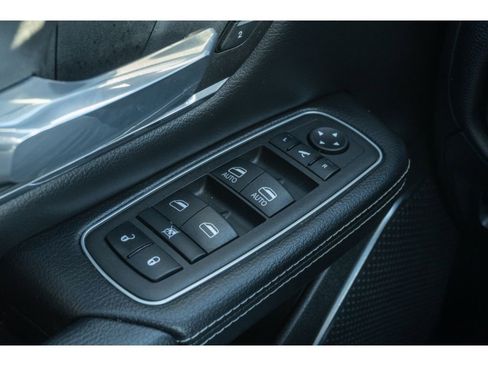 Used 2024 RAM 1500 Laramie image 27