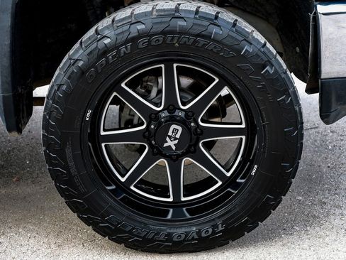 Used 2020 Chevrolet Silverado 2500 LTZ w/ LTZ Texas Edition image 54