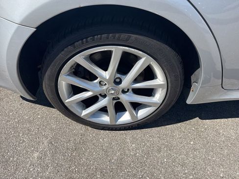 Used 2011 Lexus IS 350 AWD w/ Luxury Plus Value Edition image 9