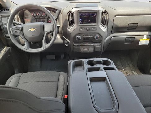 Used 2025 Chevrolet Silverado 1500 Custom image 12