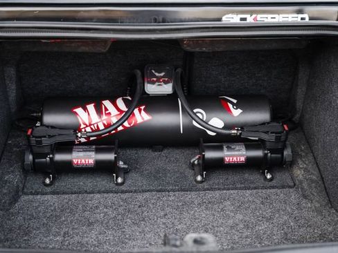 Used 2013 Dodge Challenger R/T Plus image 69