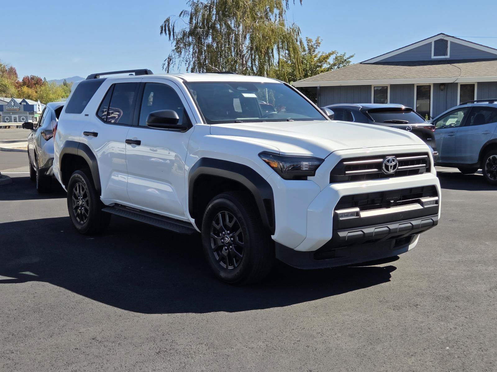 Used 2025 Toyota 4Runner SR5 AWD/4WD image 3
