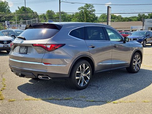 Used 2023 Acura MDX SH-AWD w/ Technology Package image 5