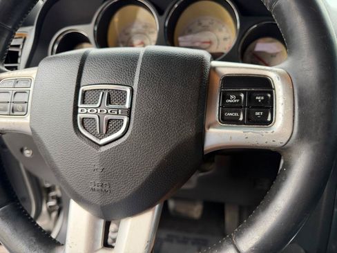 Used 2012 Dodge Challenger SXT RWD image 19