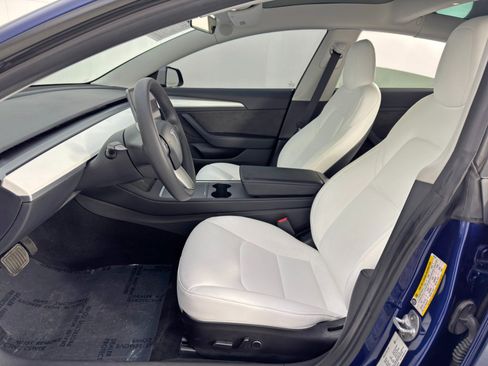 Used 2022 Tesla Model 3 image 17