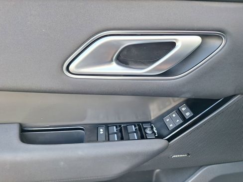 Used 2025 Land Rover Range Rover Velar Dynamic SE image 23