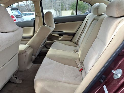 Used 2010 Honda Accord LX image 9