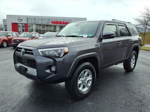 Used 2023 Toyota 4Runner SR5 Premium w/ Moonroof Package image 11