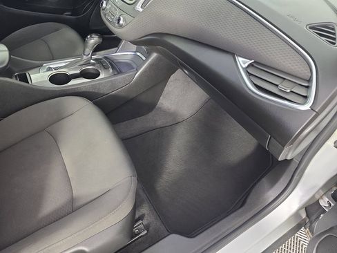 Used 2020 Chevrolet Malibu LT FWD image 33