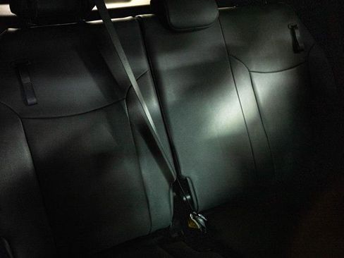 Used 2021 Toyota Sienna Limited image 12