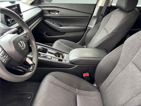 Certified 2025 Honda Accord SE image 15