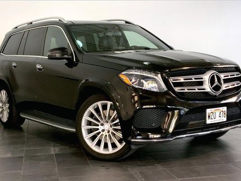 Used 2019 Mercedes-Benz GLS 550 4MATIC w/ Accessory Chrome Package image 2
