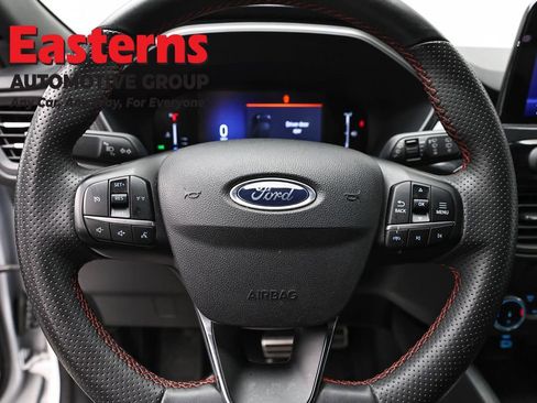 Used 2023 Ford Escape ST-Line image 10