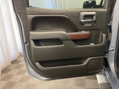 Used 2015 GMC Sierra 1500 SLT w/ SLT Crew Cab Value Package AWD/4WD image 33
