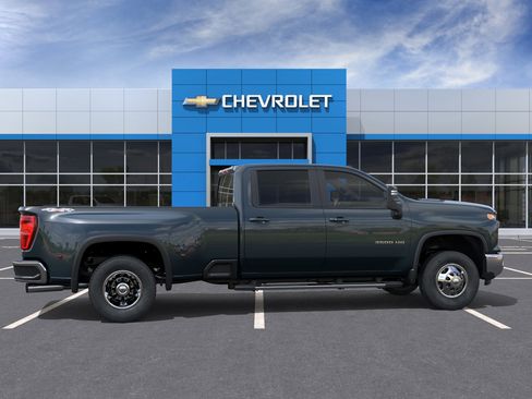 New 2026 Chevrolet Silverado 3500 LT AWD/4WD image 5