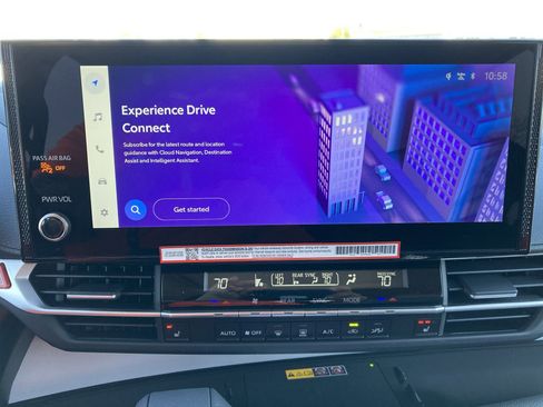 Certified 2025 Toyota Sienna XLE image 20