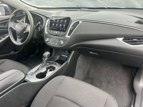 Used 2024 Chevrolet Malibu LT FWD image 32