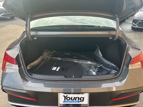 New 2026 Hyundai Elantra SEL Sport Premium FWD image 29