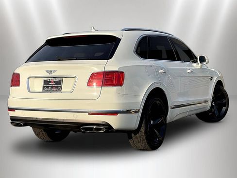 Used 2017 Bentley Bentayga AWD/4WD image 6