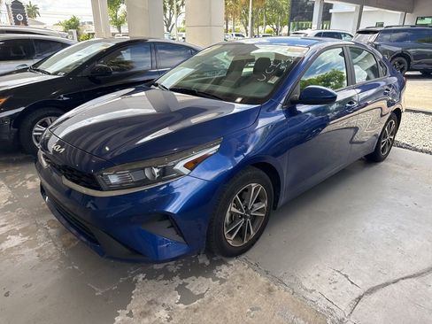 Certified 2023 Kia Forte LXS FWD image 1