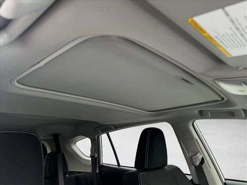 Used 2018 Toyota RAV4 XLE image 23