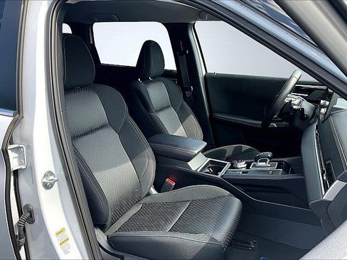 Used 2024 Mitsubishi Outlander ES AWD/4WD image 16