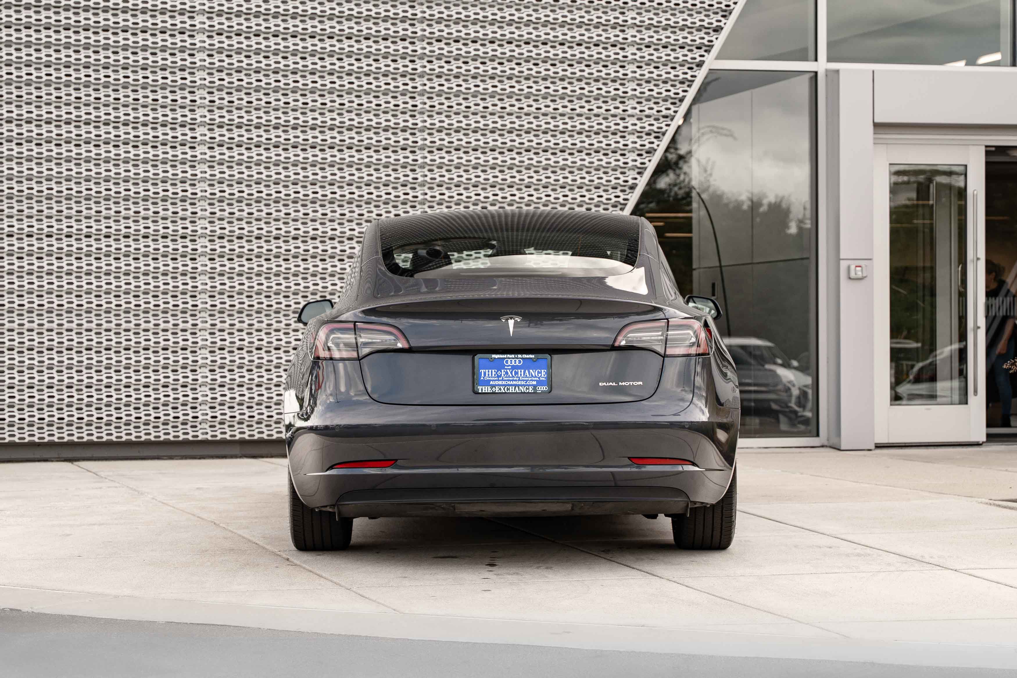 Used 2022 Tesla Model 3 Long Range AWD/4WD image 27