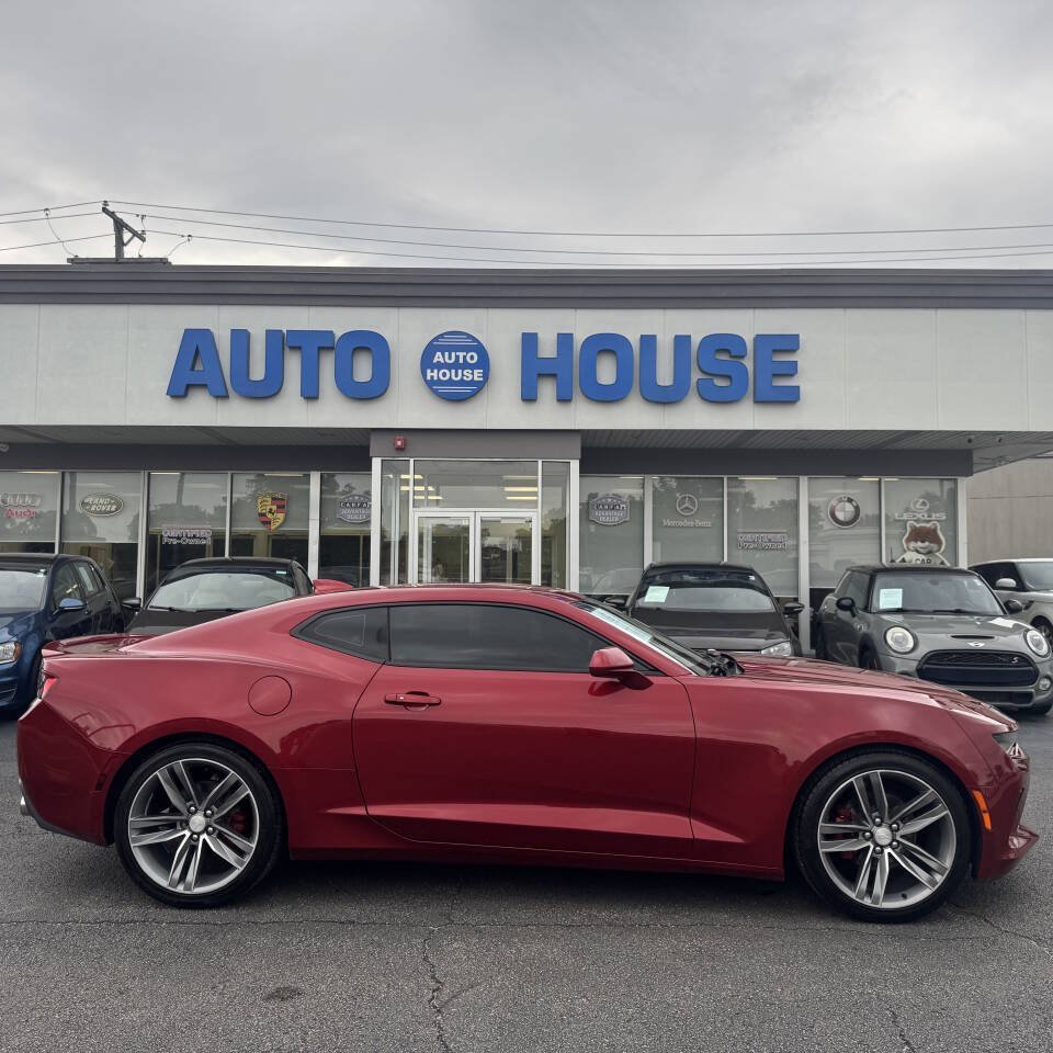 Used 2016 Chevrolet Camaro LT w/ RS Package RWD image 9