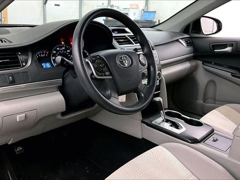 Used 2012 Toyota Camry LE image 13