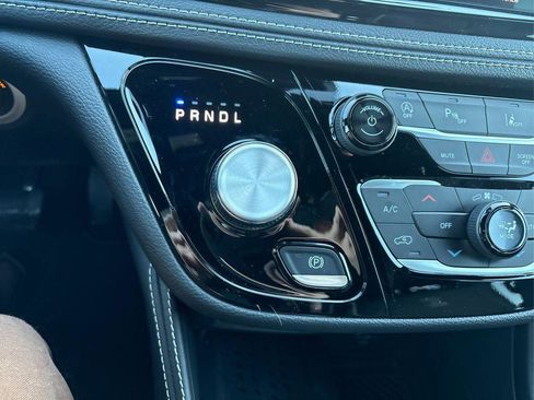 New 2026 Chrysler Pacifica Limited w/ S Appearance Package AWD/4WD image 28