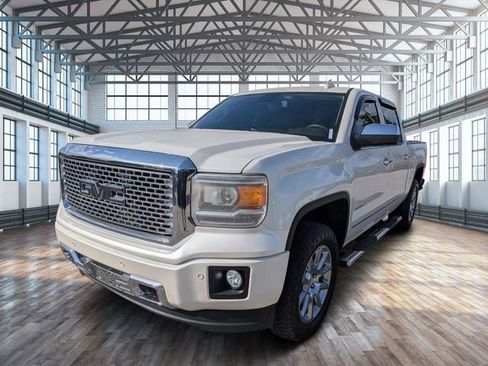 Used 2015 GMC Sierra 1500 Denali w/ Driver Alert Package AWD/4WD image 8