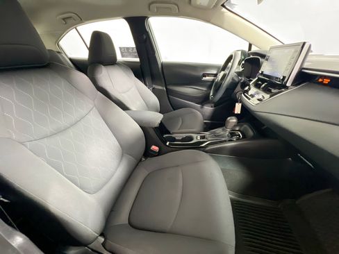 Used 2021 Toyota Corolla LE FWD image 29