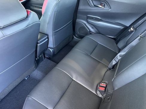 New 2026 Toyota Prius Plug-In Hybrid FWD image 5