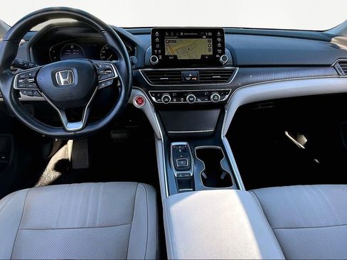 Used 2020 Honda Accord Touring image 8