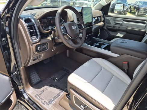 New 2026 RAM 1500 Laramie AWD/4WD image 14
