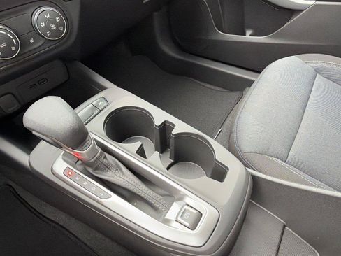 New 2026 Chevrolet Trax LS w/ LS Convenience Package FWD image 25