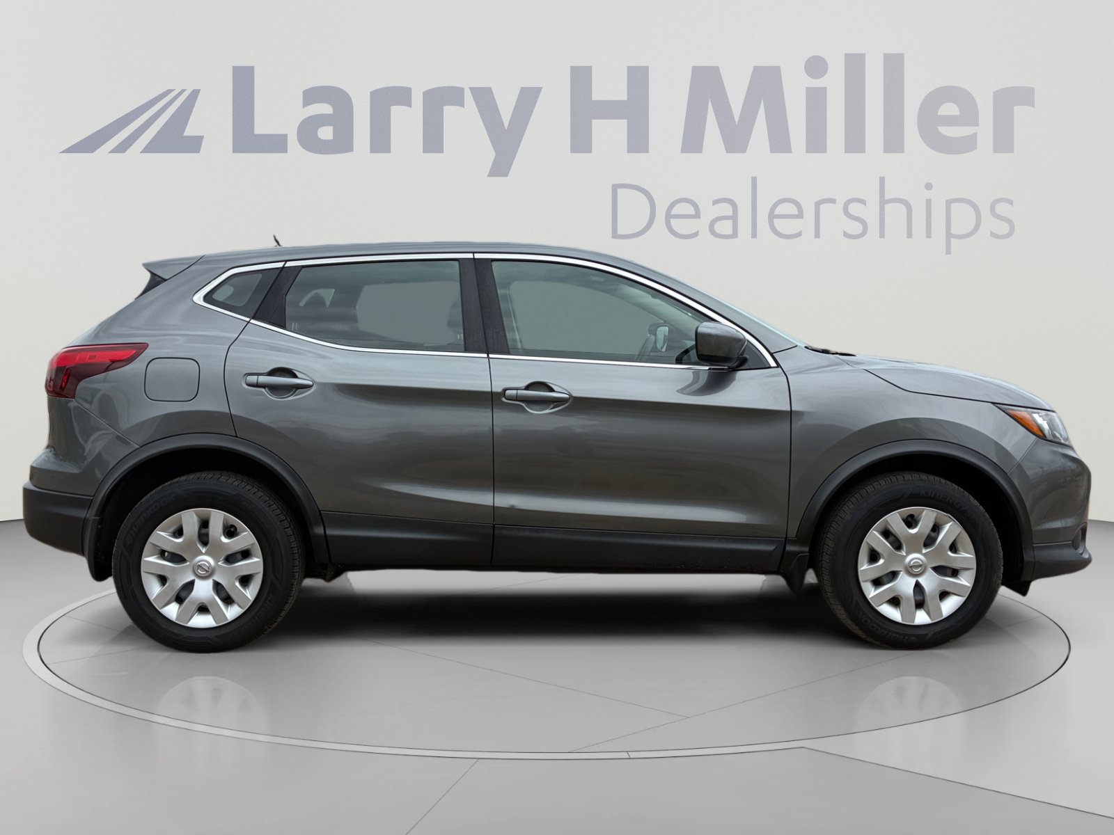 Used 2018 Nissan Rogue Sport S AWD/4WD image 6