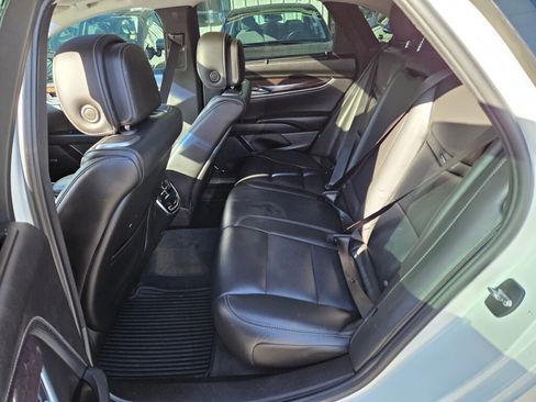 Used 2014 Cadillac XTS Premium image 15