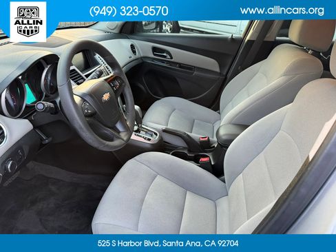Used 2016 Chevrolet Cruze LT FWD image 7