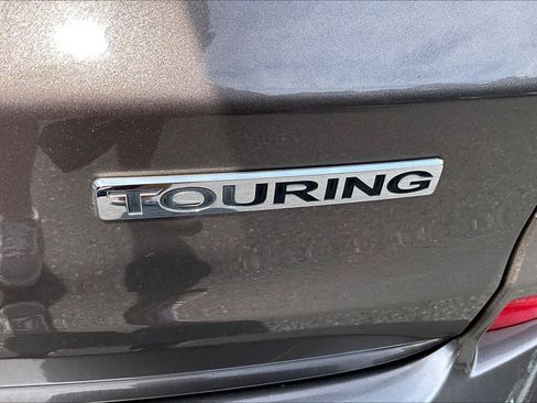 Used 2015 Honda CR-V Touring image 10