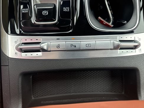 Used 2024 Kia Carnival SX Prestige FWD image 29