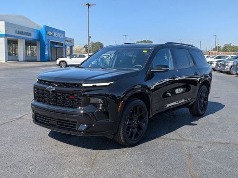 New 2026 Chevrolet Traverse RS w/ LPO, Floor Liner Package image 7