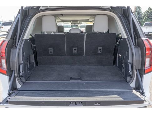 Used 2025 Ford Expedition Active AWD/4WD image 16