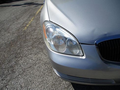 Used 2007 Buick Lucerne CXL w/ Luxury Package image 26