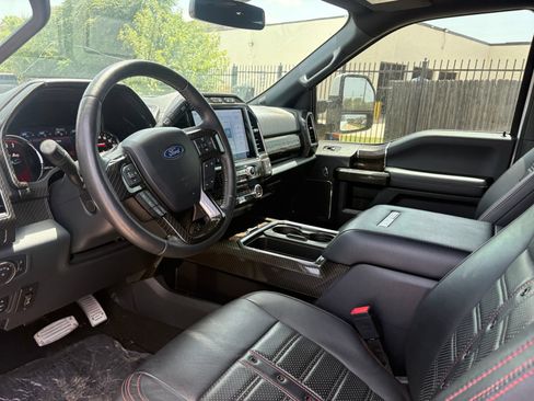 Used 2022 Ford F250 Lariat w/ Lariat Ultimate Package AWD/4WD image 8