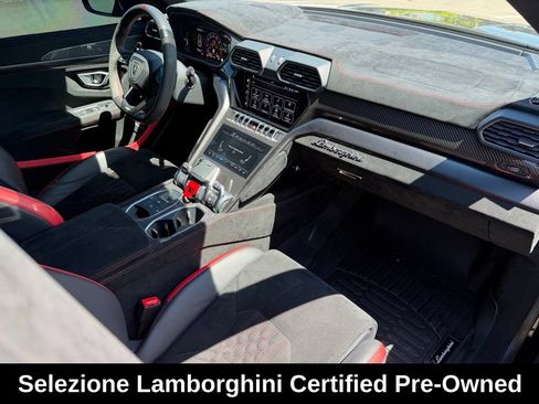Used 2023 Lamborghini Urus Performante AWD/4WD image 41