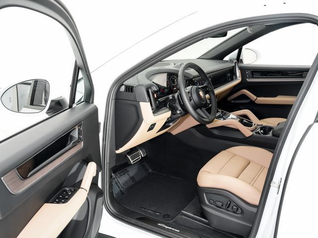 Certified 2026 Porsche Cayenne Coupe AWD/4WD image 6