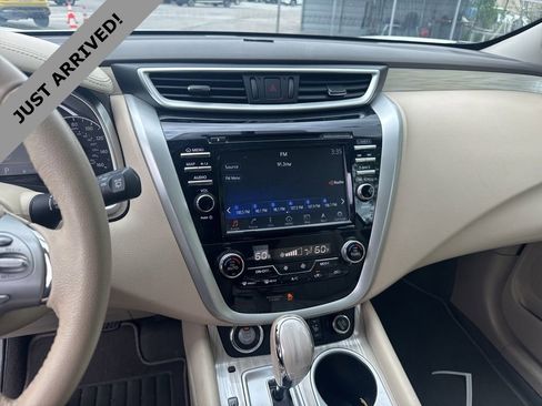 Certified 2017 Nissan Murano SL w/ SL Technology Package image 12
