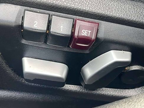 Used 2017 BMW 320i xDrive Sedan image 24