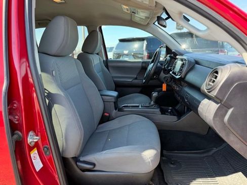 Used 2020 Toyota Tacoma SR image 13